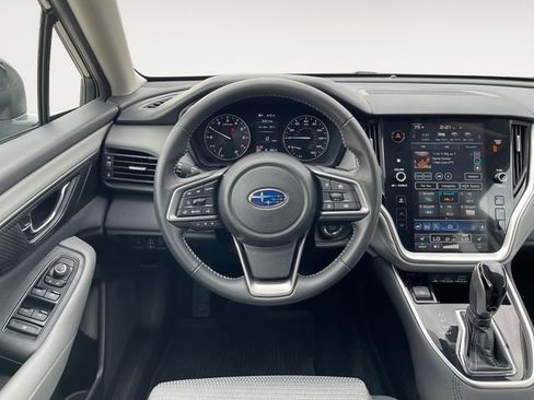 Used 2025 Subaru Outback Premium image 12