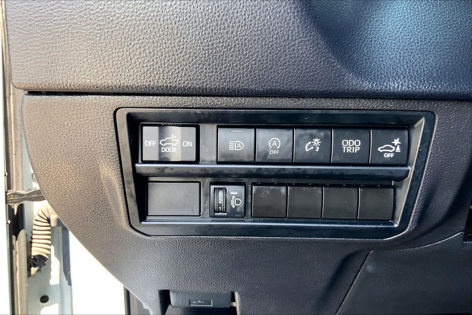 Used 2024 Toyota Tundra SR5 AWD/4WD image 33