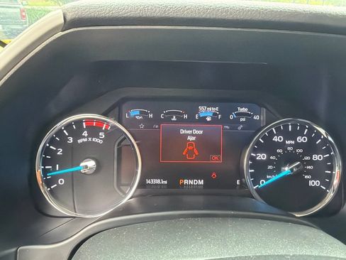 Used 2021 Ford F350 Lariat w/ Lariat Ultimate Package AWD/4WD image 4