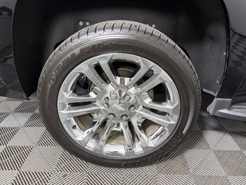 Certified 2020 Chevrolet Suburban LT AWD/4WD image 16