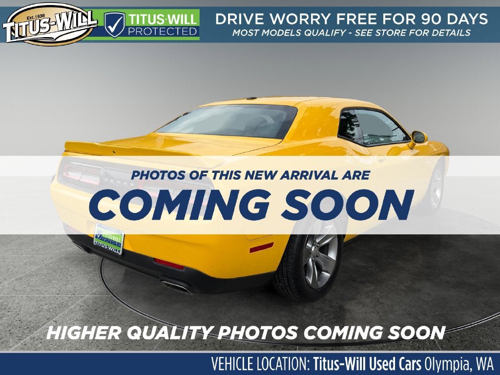Used 2018 Dodge Challenger SXT RWD image 5