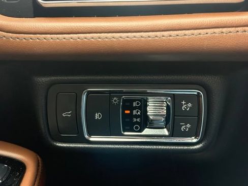 Used 2020 Lincoln Aviator Reserve w/ Equipment Group 201A AWD/4WD image 9
