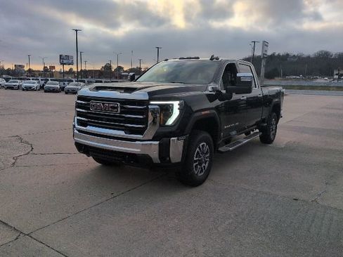 New 2026 GMC Sierra 2500 SLT w/ SLT Premium Package image 3