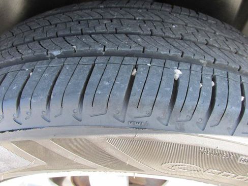 Used 2014 Jeep Cherokee Limited AWD/4WD image 8