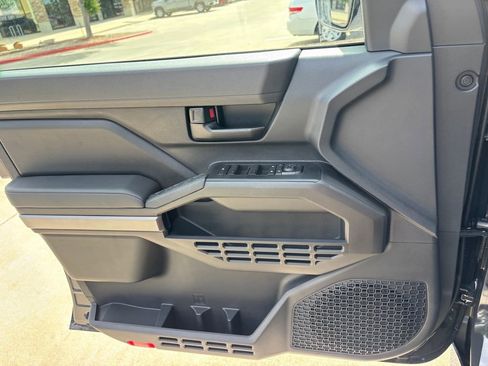 New 2026 Toyota Tacoma SR5 AWD/4WD image 18