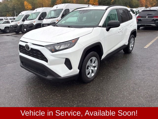 Used 2021 Toyota RAV4 LE AWD/4WD image 3