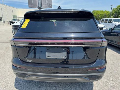 Used 2024 Lincoln Nautilus Reserve w/ Equipment Group 202A AWD/4WD image 3