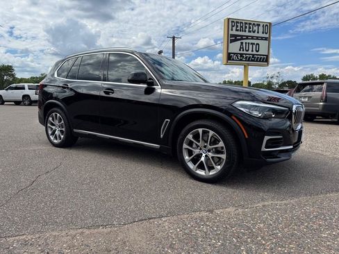Used 2022 BMW X5 xDrive40i w/ Premium Package AWD/4WD image 2