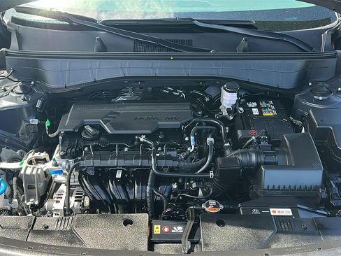 Certified 2025 Hyundai Kona SEL FWD image 3