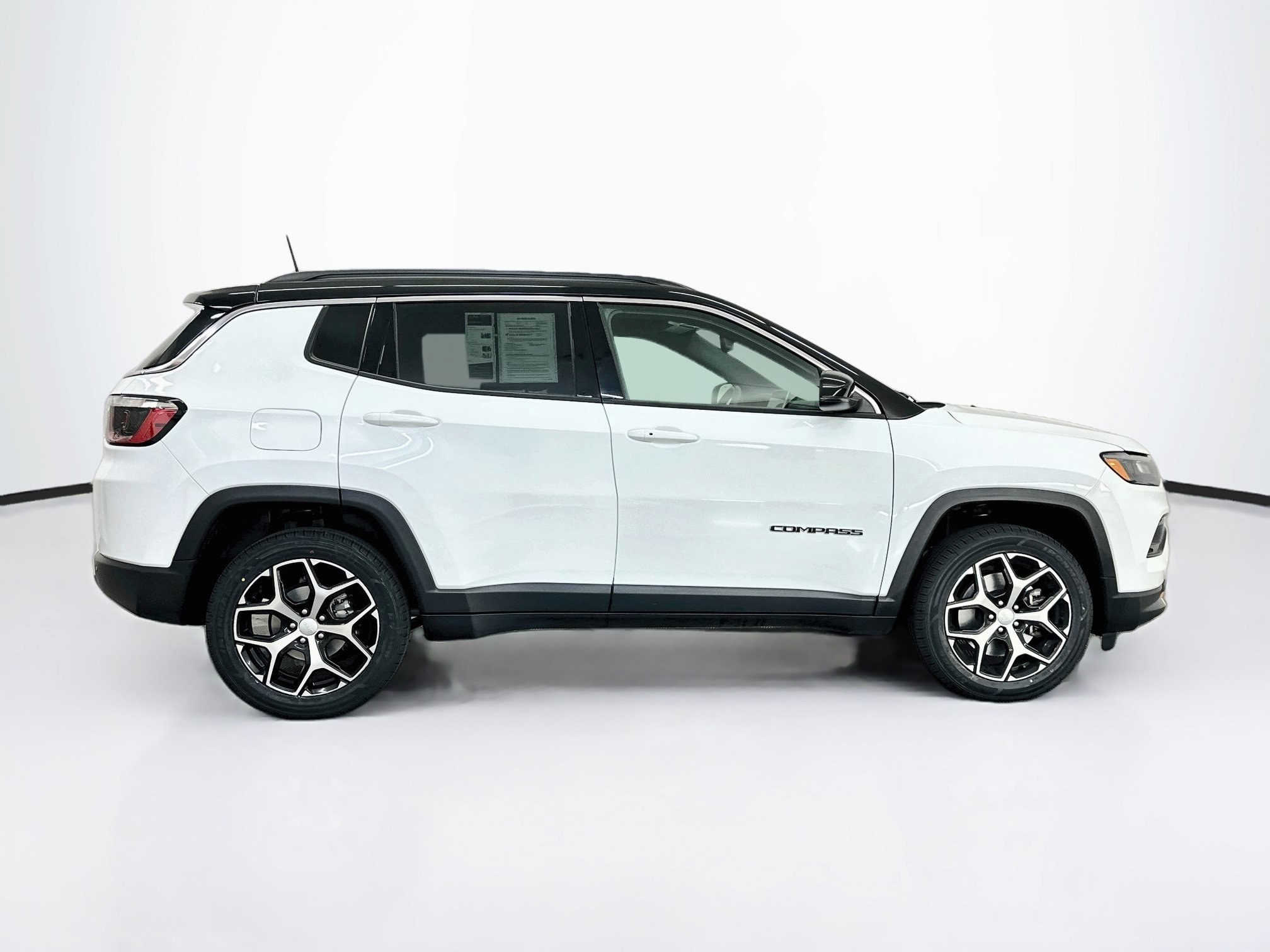 Used 2024 Jeep Compass Limited AWD/4WD image 10