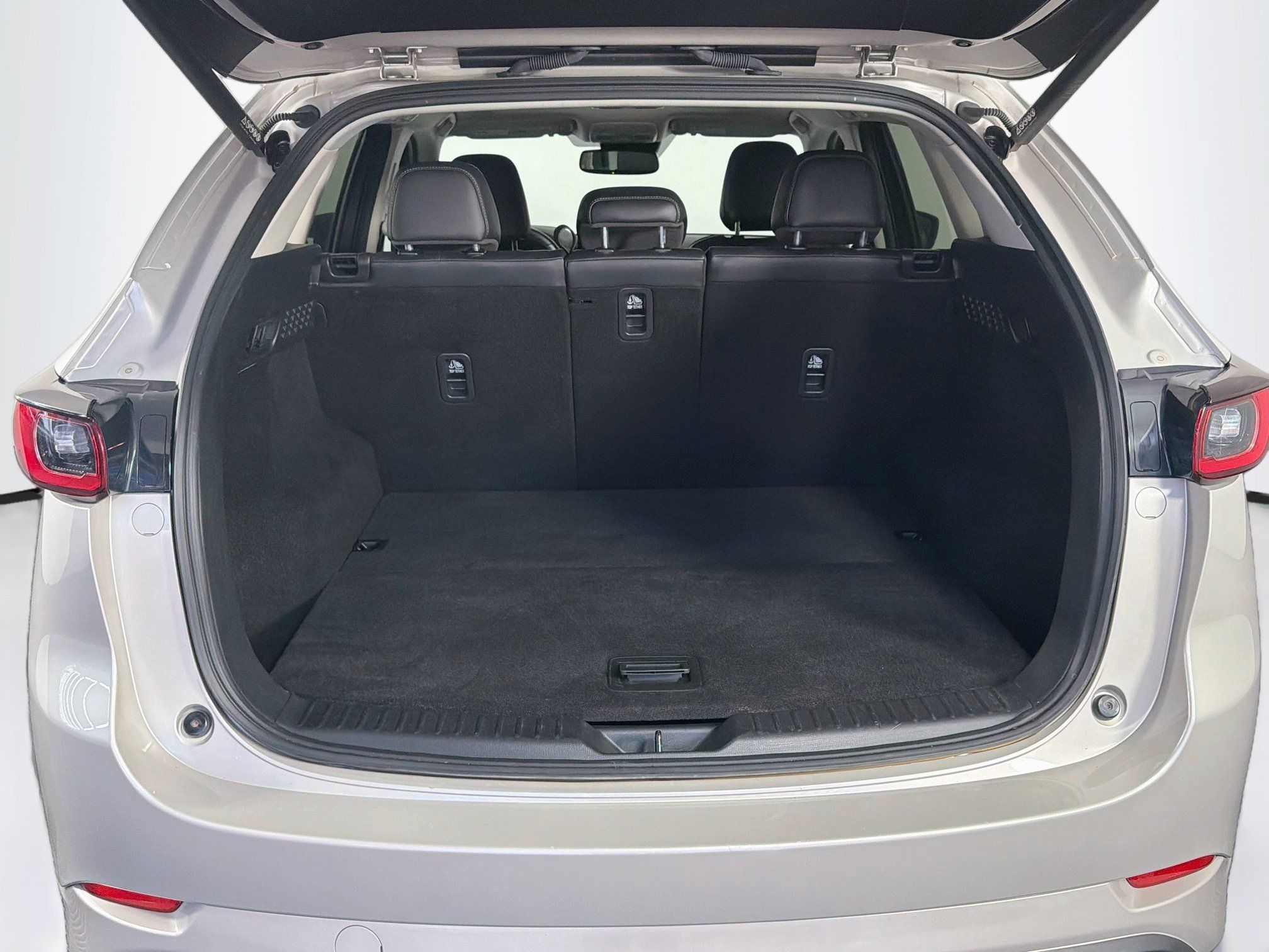 Used 2025 MAZDA CX-5 AWD 2.5 S w/ Preferred Package image 31