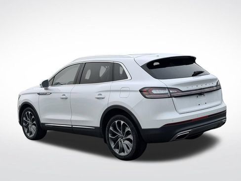 Certified 2023 Lincoln Nautilus Reserve w/ Luxury Package AWD/4WD image 9