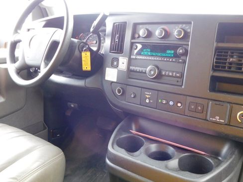 Used 2021 GMC Savana 3500 Extended w/ Power Convenience Package image 22