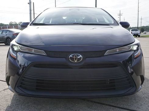 Used 2024 Toyota Corolla LE FWD image 9