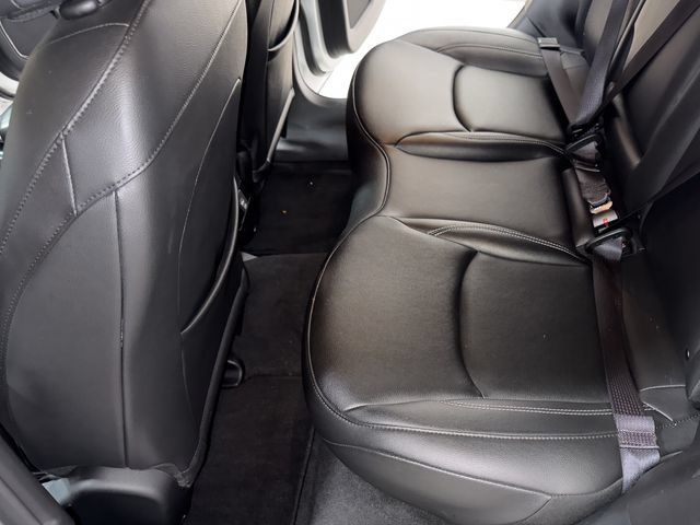 Used 2025 Jeep Compass Limited AWD/4WD image 16