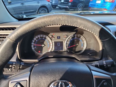 Used 2017 Toyota 4Runner SR5 image 14