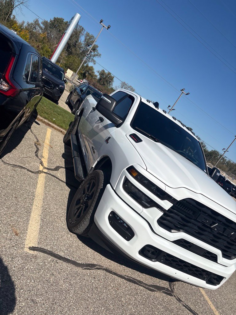 Used 2026 RAM 3500 Big Horn AWD/4WD image 5