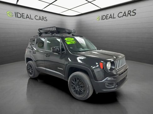 Used 2017 Jeep Renegade Latitude AWD/4WD image 3