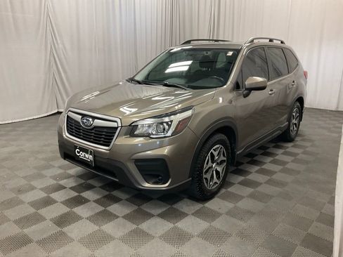 Used 2020 Subaru Forester Premium AWD/4WD image 8