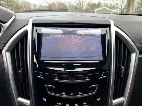 Used 2014 Cadillac SRX Luxury image 22