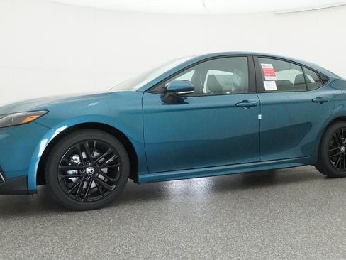 New 2026 Toyota Camry SE image 18