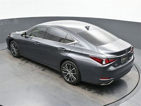 Certified 2022 Lexus ES 350 w/ Premium Package image 45