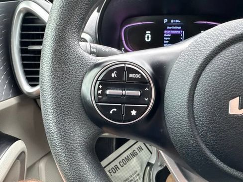 Used 2024 Kia Soul LX FWD image 22