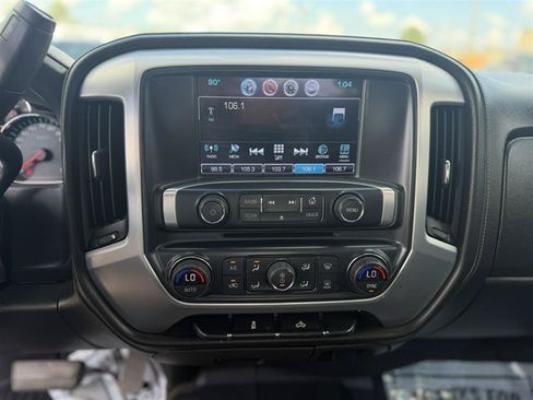 Used 2017 GMC Sierra 1500 SLE w/ SLE Value Package AWD/4WD image 16