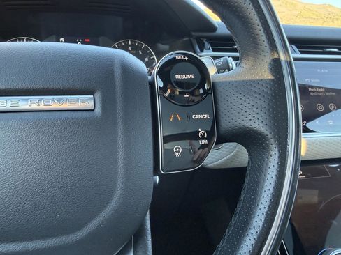 Used 2020 Land Rover Range Rover Velar R-Dynamic S image 16