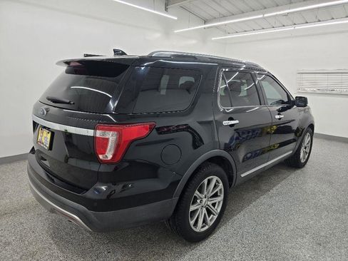 Used 2017 Ford Explorer Limited FWD image 7