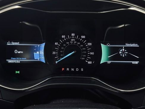 Used 2017 Ford Fusion SE w/ Fusion SE Technology Package image 26