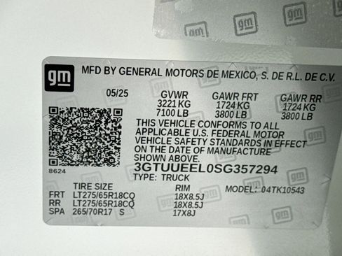 Used 2025 GMC Sierra 1500 AT4 image 30