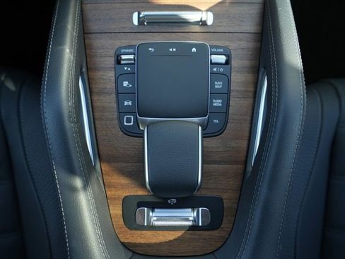 Certified 2025 Mercedes-Benz GLE 580 4MATIC image 32