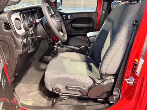 Used 2024 Jeep Wrangler Sport S image 7