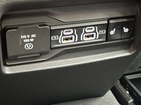 New 2025 Jeep Grand Cherokee Limited w/ Black Appearance Package image 18