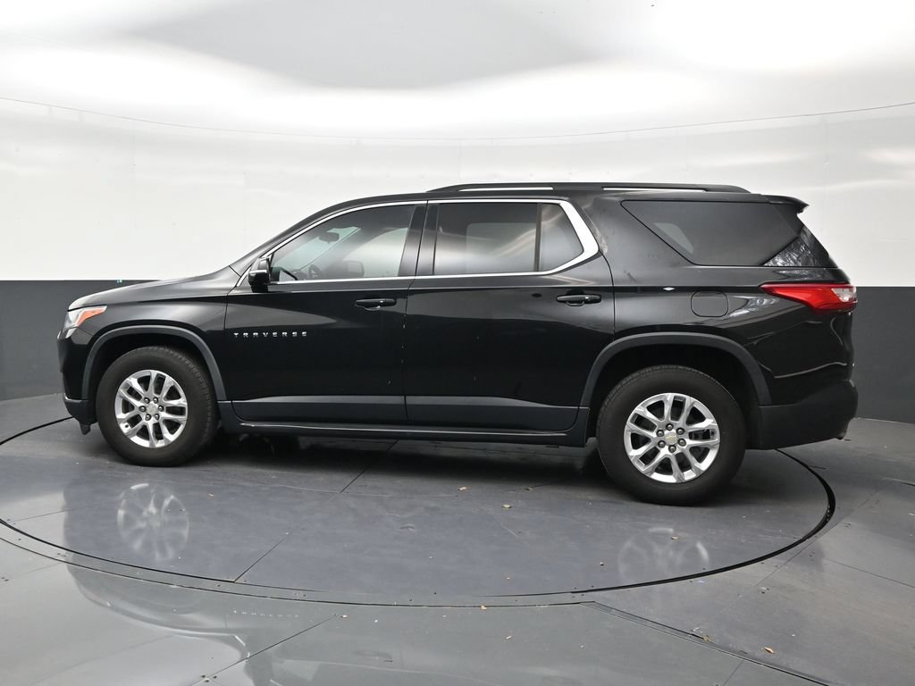 Used 2019 Chevrolet Traverse LT FWD image 2
