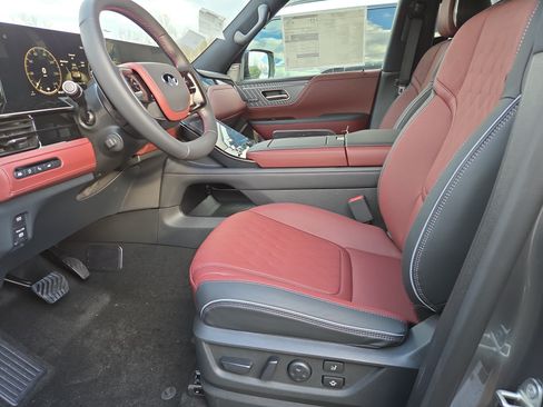 Used 2026 INFINITI QX80 4WD image 5