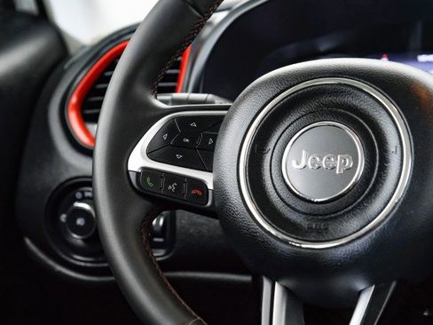 Used 2023 Jeep Renegade Trailhawk image 15