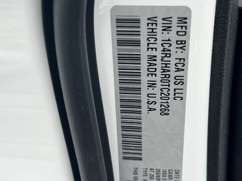 New 2026 Jeep Grand Cherokee Altitude image 23