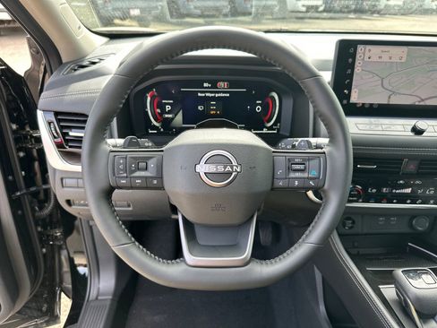 New 2026 Nissan Rogue Platinum w/ Tech Package AWD/4WD image 23