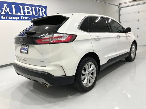 Used 2021 Ford Edge Titanium AWD/4WD image 19