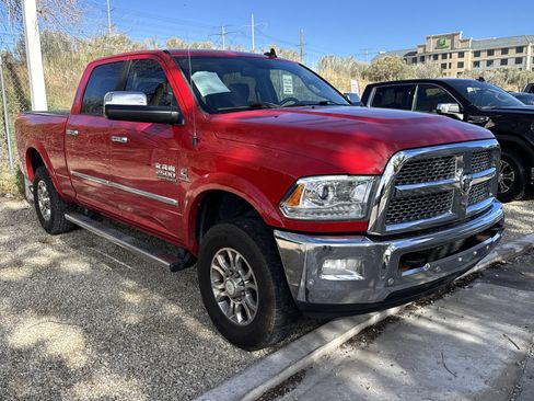 Used 2016 RAM 2500 Laramie w/ Convenience Group image 2