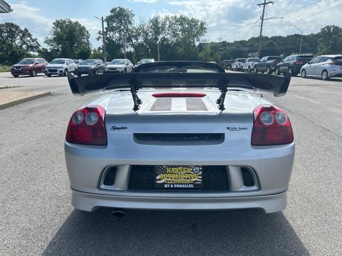 Used 2003 Toyota MR2 RWD image 3