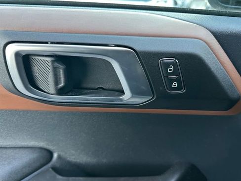 Used 2024 Ford Bronco Outer Banks image 21