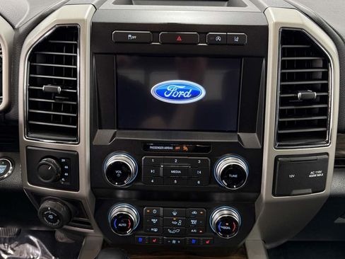 Used 2020 Ford F150 Lariat w/ Equipment Group 502A Luxury AWD/4WD image 23