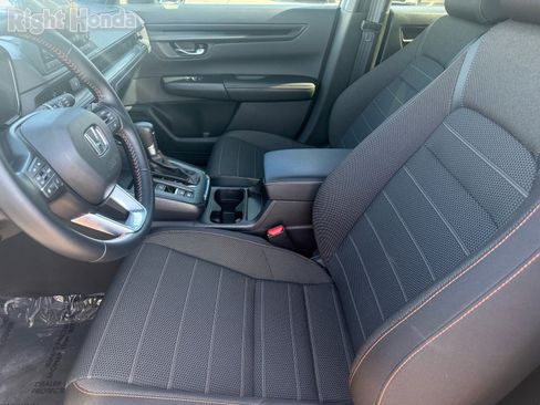 Used 2025 Honda CR-V Sport image 13