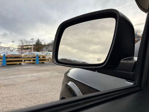 Used 2012 Dodge Journey SXT w/ Flexible Seating Group image 8