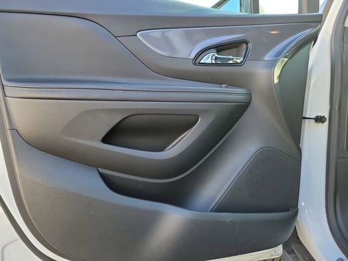 Used 2022 Buick Encore Preferred w/ Safety Package image 15