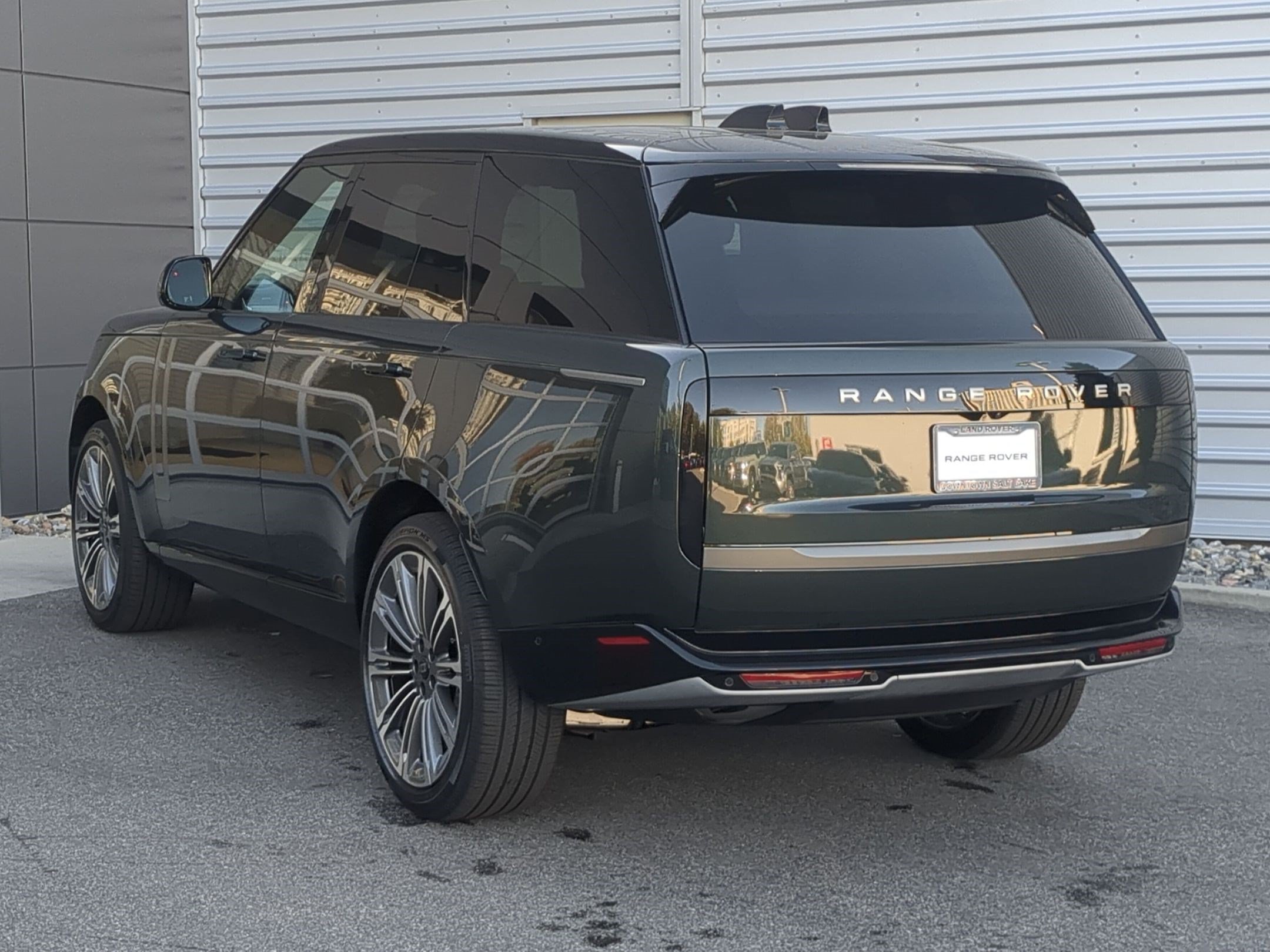 New 2027 Land Rover Range Rover SE AWD/4WD image 7