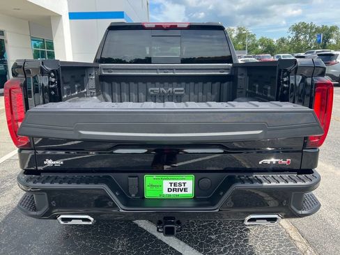 New 2026 GMC Sierra 1500 AT4 w/ AT4 Premium Package AWD/4WD image 8